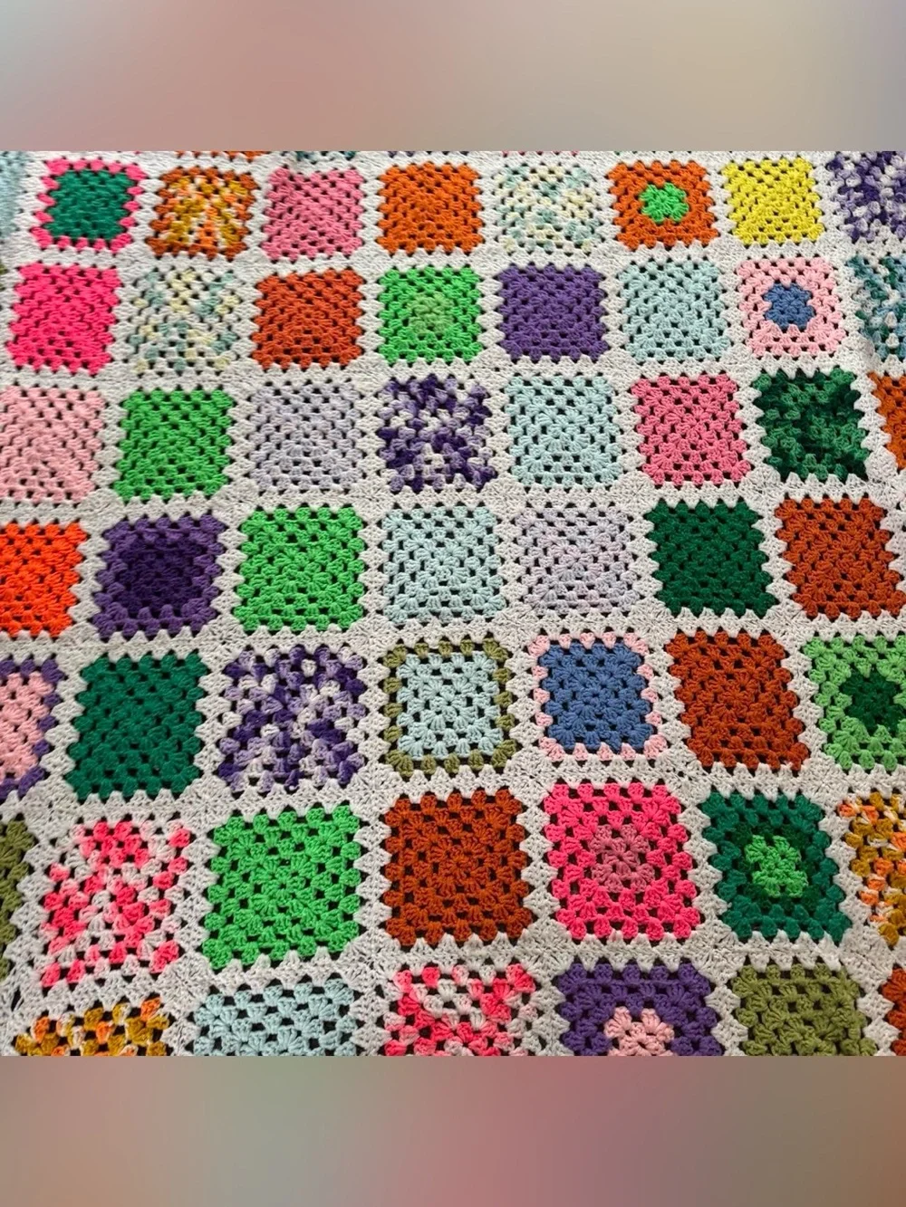 N/A features multicolor